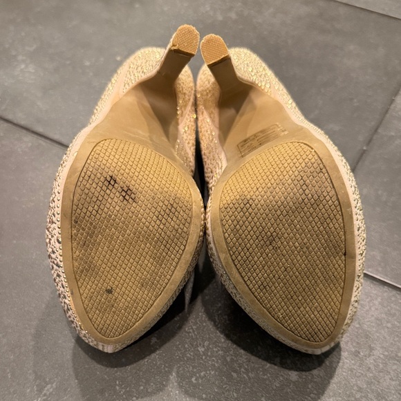 Shoe Dazzle Gold & Beige Rhinestone Platform Heels Tay 7 - Picture 6 of 7